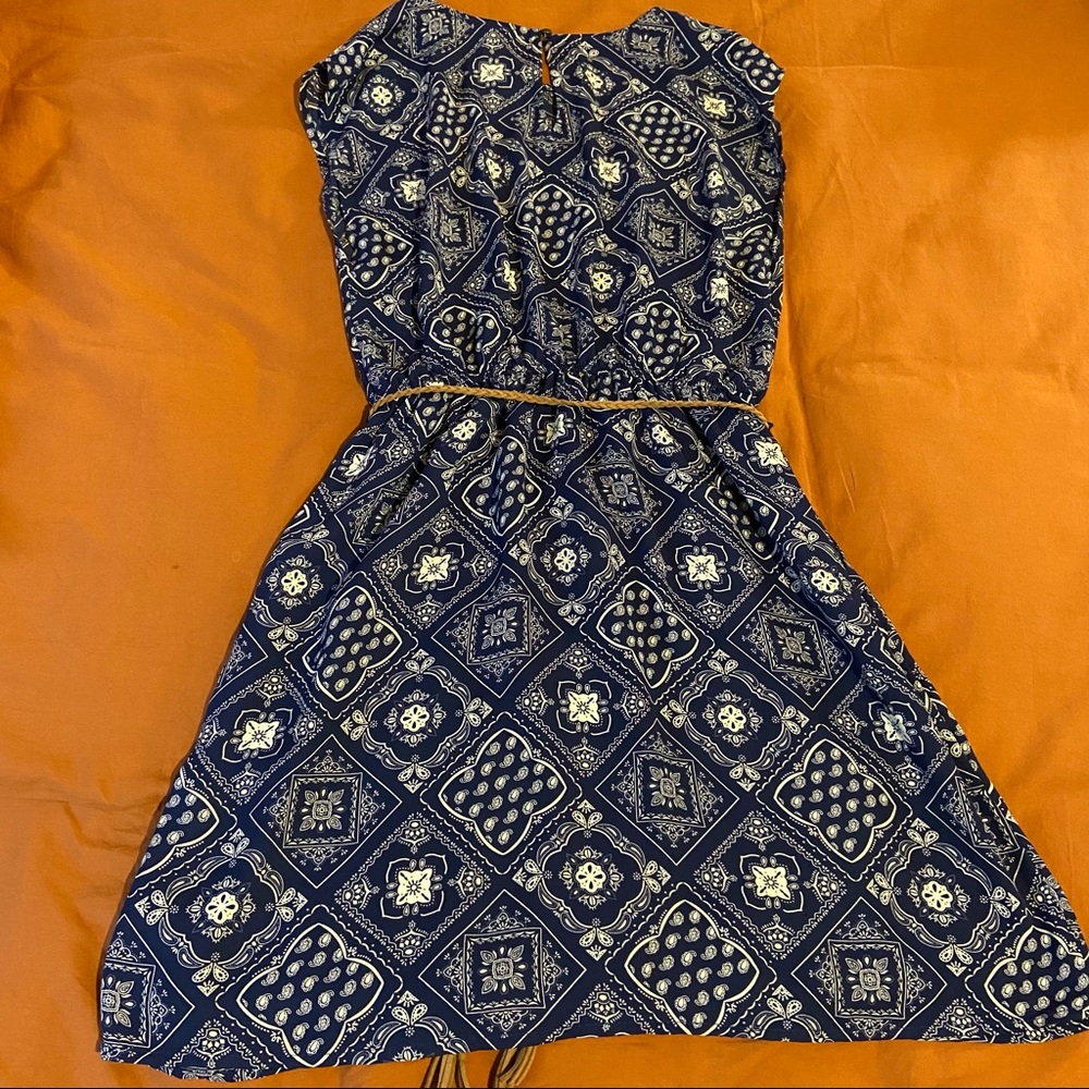 Dress - Picture 6 of 12